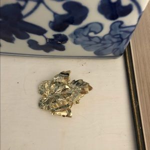 Leaf 🍁 🍂 Scarf Pin